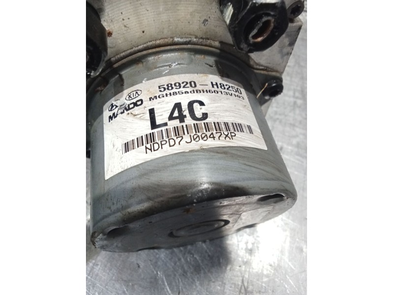 Recambio de abs para kia stonic (yb) 1.0 t-gdi referencia OEM IAM 58920H8250 A1002219AEE V12GAH1E1127523 