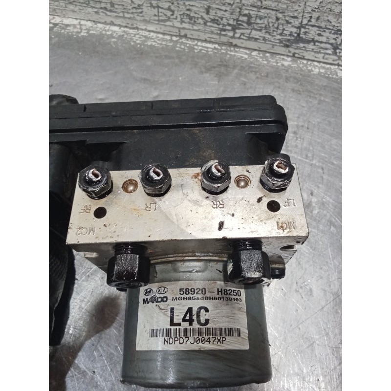 Recambio de abs para kia stonic (yb) 1.0 t-gdi referencia OEM IAM 58920H8250 A1002219AEE V12GAH1E1127523 