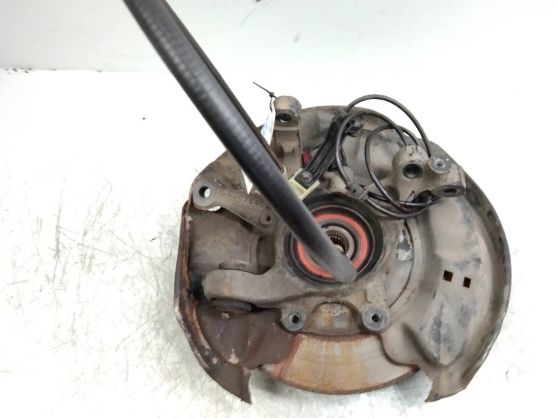 Recambio de mangueta trasera derecha para mercedes clase c (w203) berlina 2.2 cdi cat referencia OEM IAM   