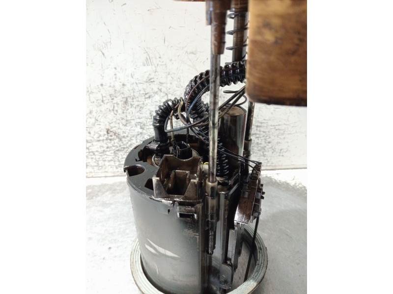 Recambio de bomba combustible para volkswagen passat b6 (3c2) 2.0 tdi 16v referencia OEM IAM 3C0919050G  