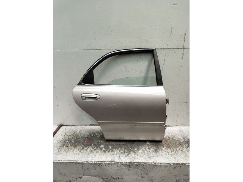 Recambio de puerta trasera derecha para mazda 626 iv hatchback (ge) 2.5 24v (ge5p) referencia OEM IAM  4P 