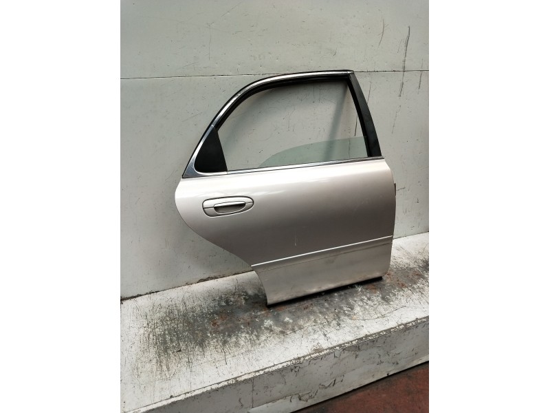 Recambio de puerta trasera derecha para mazda 626 iv hatchback (ge) 2.5 24v (ge5p) referencia OEM IAM  4P 