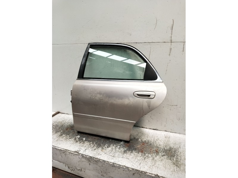 Recambio de puerta trasera izquierda para mazda 626 iv hatchback (ge) 2.5 24v (ge5p) referencia OEM IAM  4P 