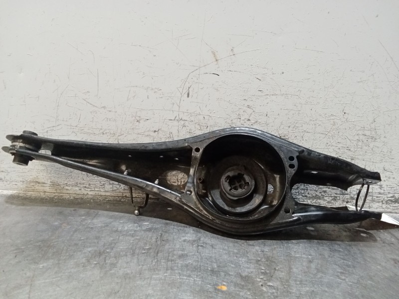 Recambio de brazo suspension inferior trasero izquierdo para volkswagen golf viii lim. (cd1) referencia OEM IAM 5WA505311A  