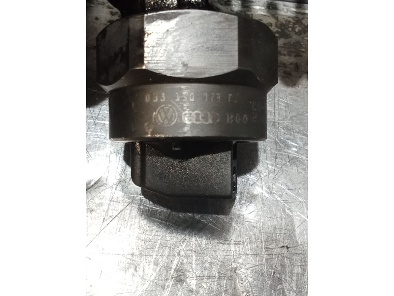Recambio de inyector para volkswagen passat variant (3b5) comfortline referencia OEM IAM 0414720007 038130073F BOSCH