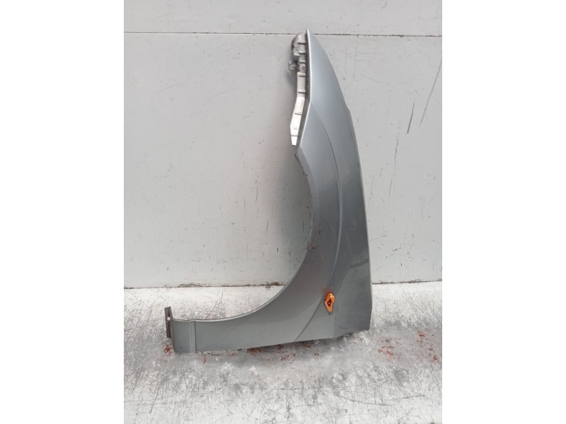 Recambio de aleta delantera izquierda para ford focus i turnier (dnw) 1.8 turbo di / tddi referencia OEM IAM   