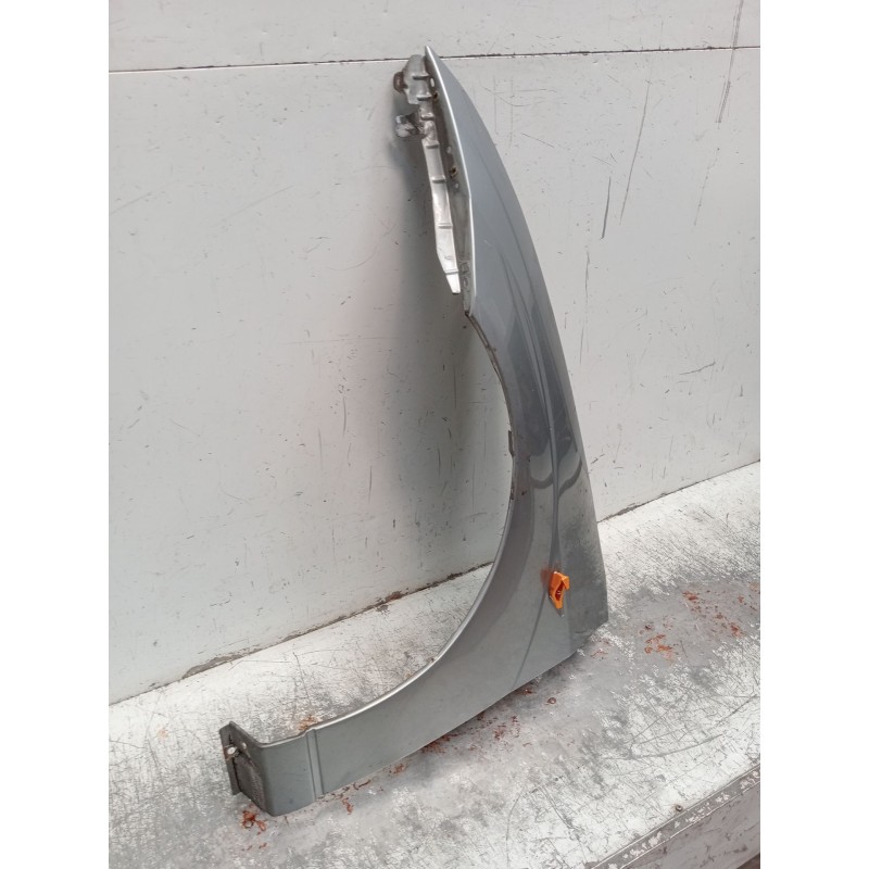 Recambio de aleta delantera izquierda para ford focus i turnier (dnw) 1.8 turbo di / tddi referencia OEM IAM   