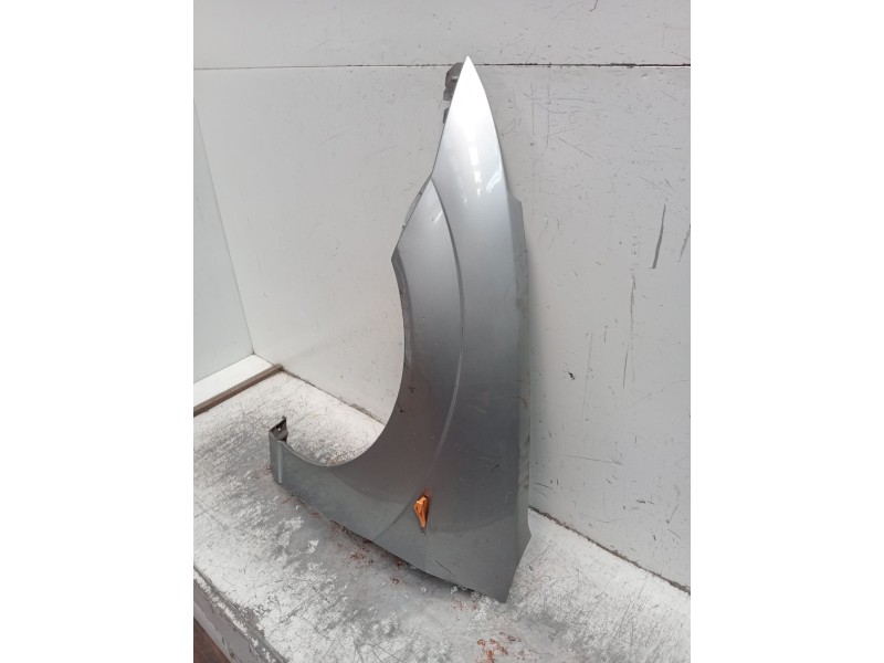 Recambio de aleta delantera izquierda para ford focus i turnier (dnw) 1.8 turbo di / tddi referencia OEM IAM   