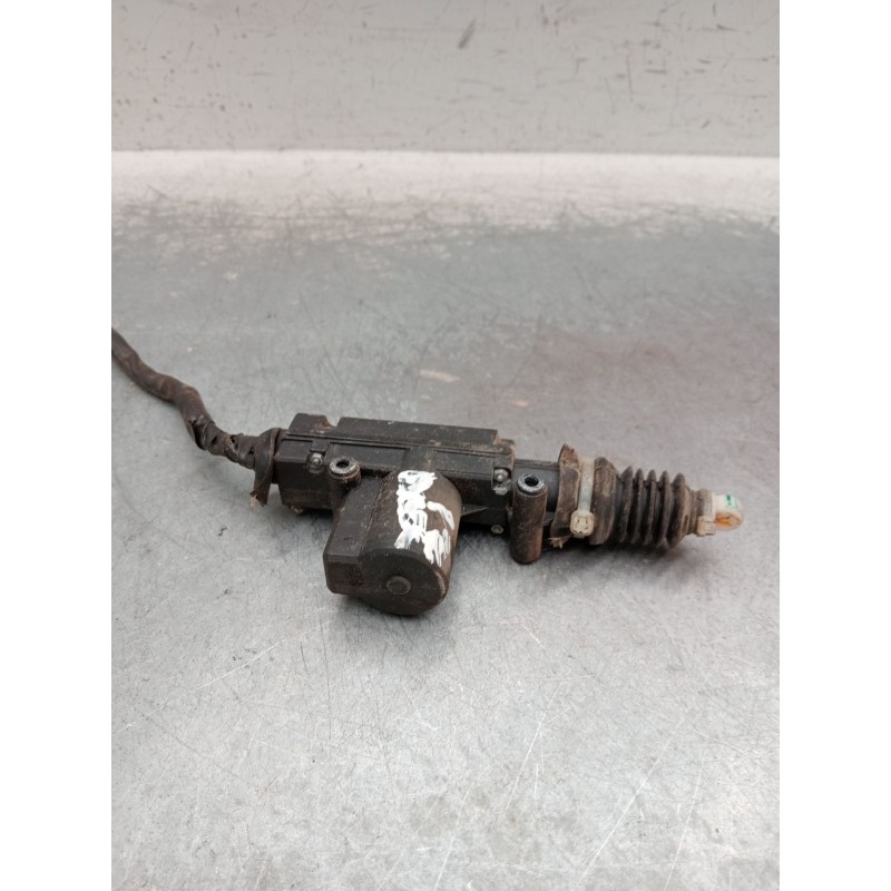 Recambio de motor cierre centralizado delantero izquierdo para tata xenon pick-up 2.2 dicor 4x4 referencia OEM IAM  2P 