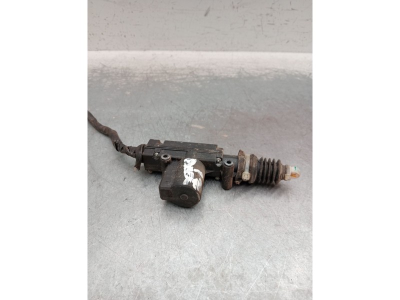 Recambio de motor cierre centralizado delantero izquierdo para tata xenon pick-up 2.2 dicor 4x4 referencia OEM IAM  2P 