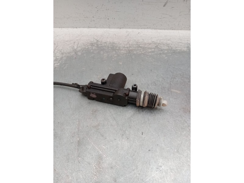 Recambio de motor cierre centralizado delantero derecho para tata xenon pick-up 2.2 dicor 4x4 referencia OEM IAM  2P 