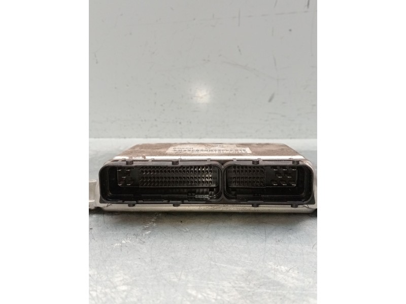 Recambio de centralita motor uce para kia cerato i hatchback (ld) 1.5 crdi referencia OEM IAM 0281011878 391012A110 