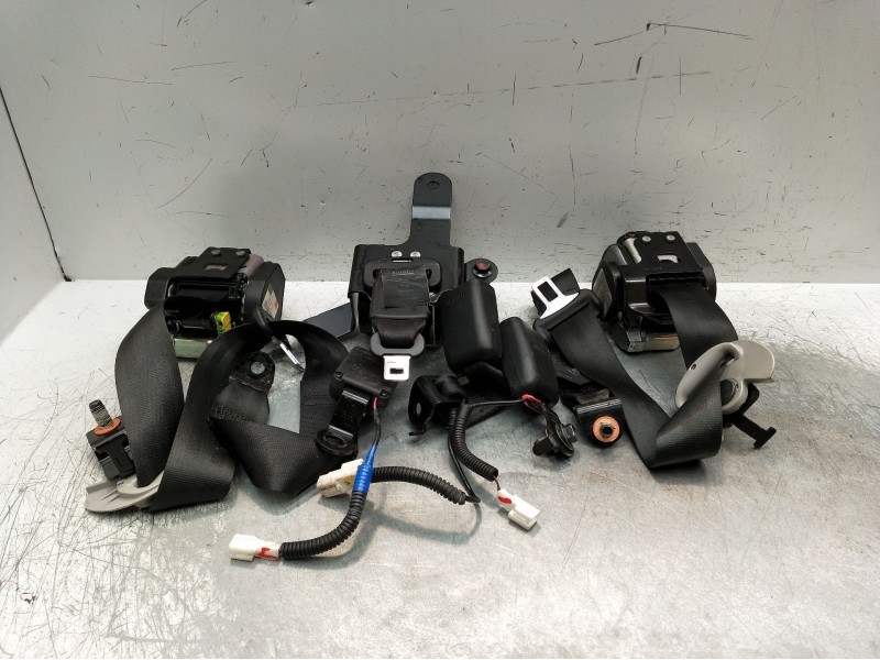 Recambio de juego cinturones trasero para hyundai tucson (tl, tle) 1.7 crdi referencia OEM IAM  5P 