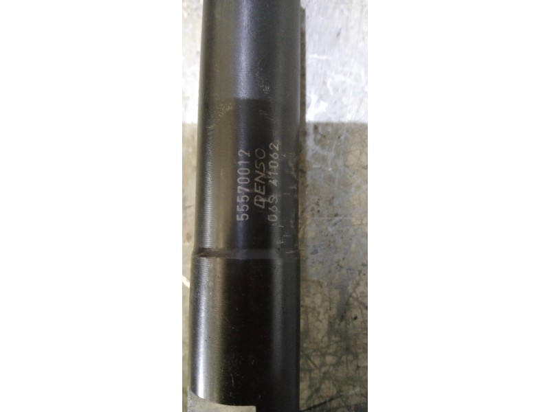 Recambio de inyector para opel zafira tourer selective referencia OEM IAM 55570012  