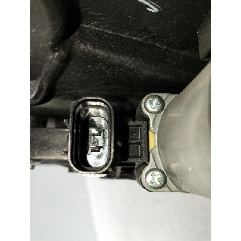 Recambio de elevalunas trasero izquierdo para hyundai tucson (tl, tle) 1.7 crdi referencia OEM IAM 9215000100 5P 5601323 83470D7