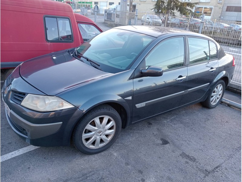 renault megane ii classic berlina del año 2006