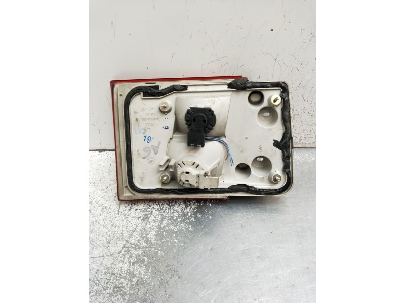 Recambio de piloto trasero izquierdo interior para audi a6 c4 avant (4a5) 1.9 tdi referencia OEM IAM 4A0945093  