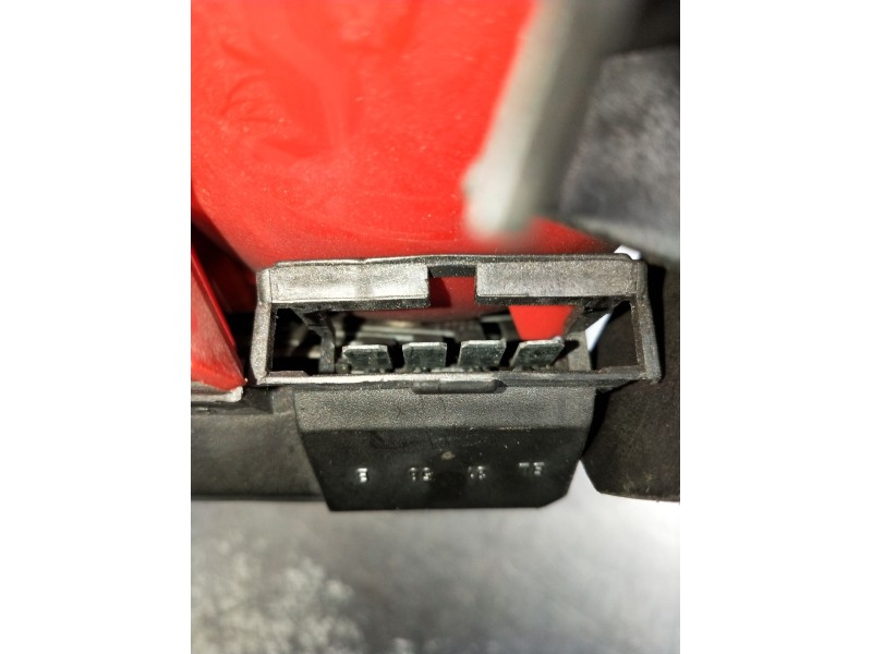 Recambio de piloto trasero izquierdo para audi a6 c4 avant (4a5) 1.9 tdi referencia OEM IAM  1991 