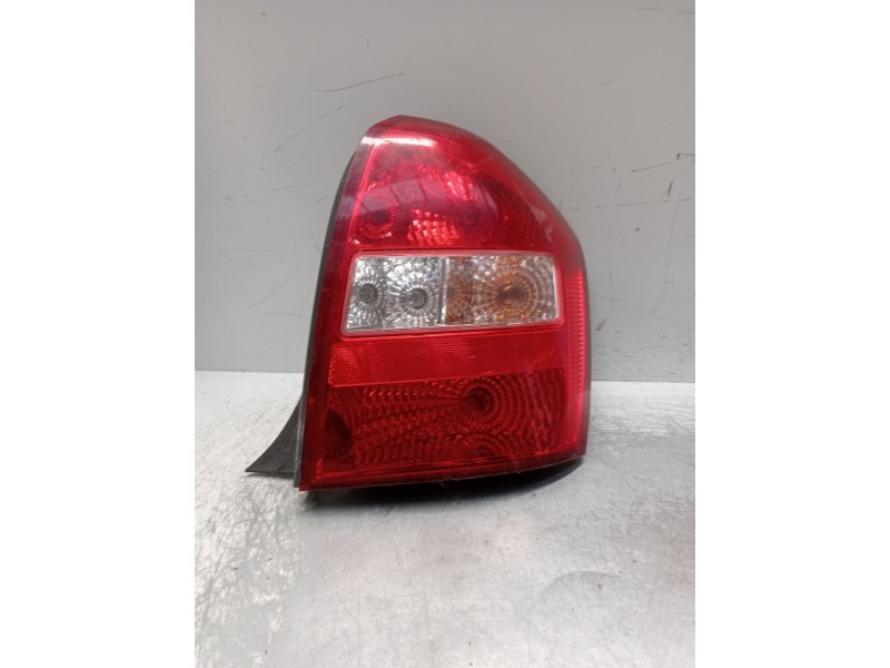 Recambio de piloto trasero derecho para kia cerato i hatchback (ld) 1.5 crdi referencia OEM IAM   