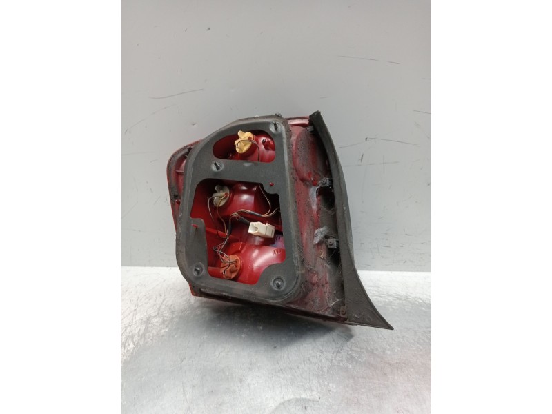 Recambio de piloto trasero derecho para kia cerato i hatchback (ld) 1.5 crdi referencia OEM IAM   