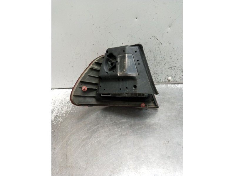 Recambio de piloto trasero izquierdo para bmw 3 (e46) 320 d referencia OEM IAM   