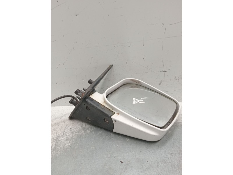 Recambio de retrovisor derecho para tata xenon pick-up 2.2 dicor 4x4 referencia OEM IAM ELECTRICO 1 ENCHUFE 5 PINES 