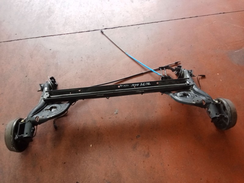 Recambio de puente trasero para renault clio iii exception referencia OEM IAM   TAMBOR/ABS