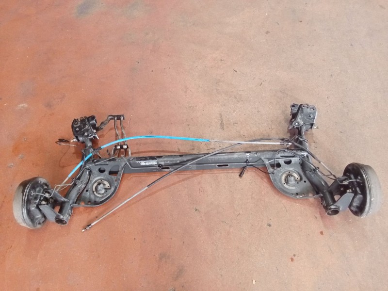 Recambio de puente trasero para renault clio iii exception referencia OEM IAM   TAMBOR/ABS