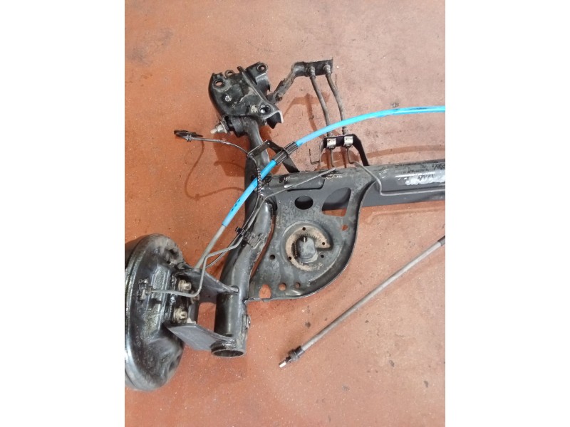 Recambio de puente trasero para renault clio iii exception referencia OEM IAM   TAMBOR/ABS