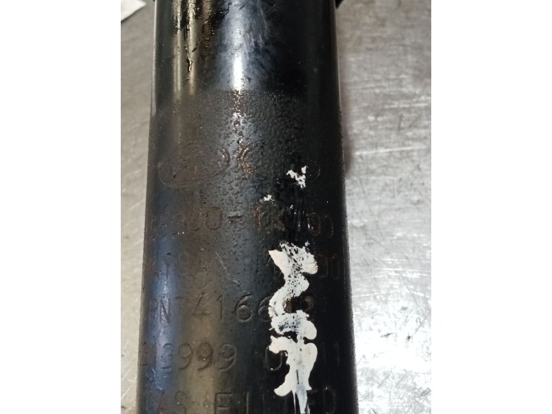 Recambio de amortiguador trasero izquierdo para hyundai ix20 referencia OEM IAM 553001K00  