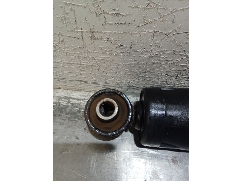 Recambio de amortiguador trasero derecho para hyundai ix20 referencia OEM IAM   