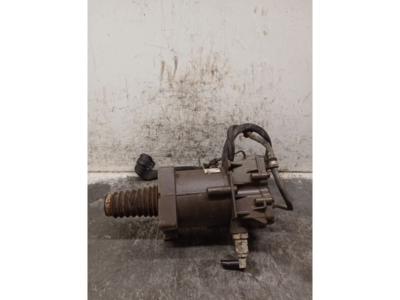 Recambio de bomba embrague para man tgx 18.480 referencia OEM IAM K013727  