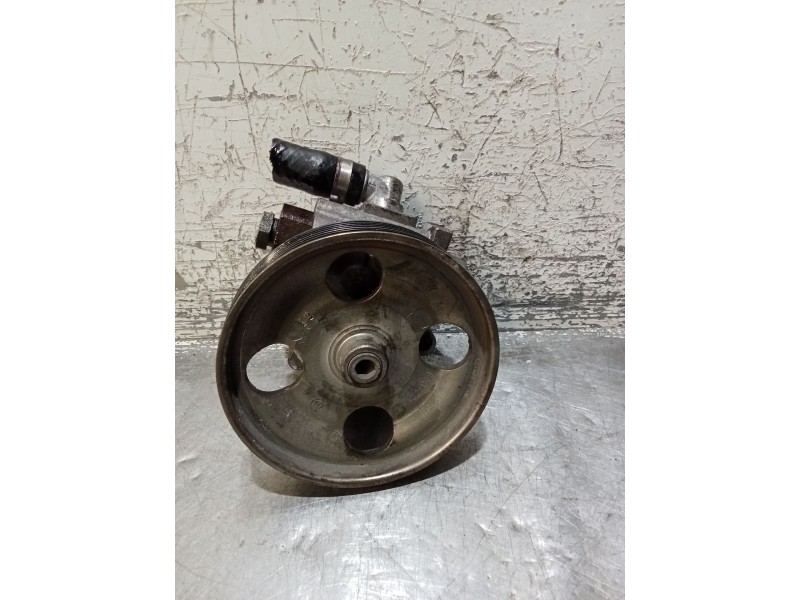 Recambio de bomba direccion para peugeot 406 (8b) 2.0 hdi 110 referencia OEM IAM 9637000880  