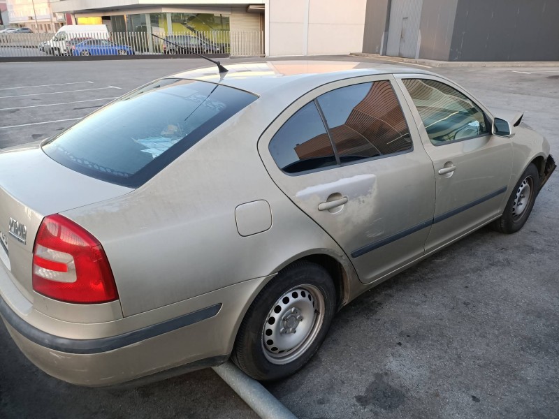 skoda octavia berlina (1z3) del año 2004