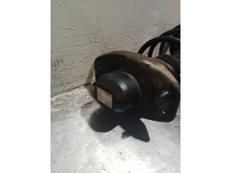 Recambio de amortiguador delantero izquierdo para fiat punto (176_) 55 1.1 referencia OEM IAM   