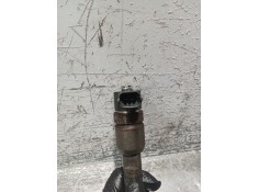 Recambio de inyector para hyundai i30 referencia OEM IAM 338002A400 0445110256 BOSCH 2