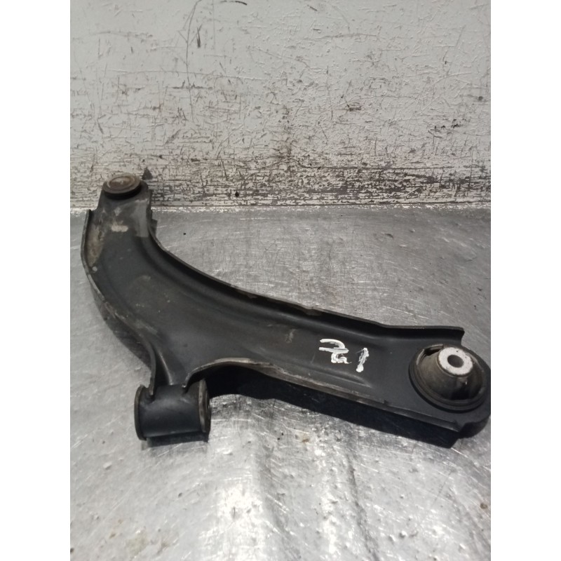 Recambio de brazo suspension inferior delantero izquierdo para nissan micra iii (k12) 1.5 dci referencia OEM IAM   