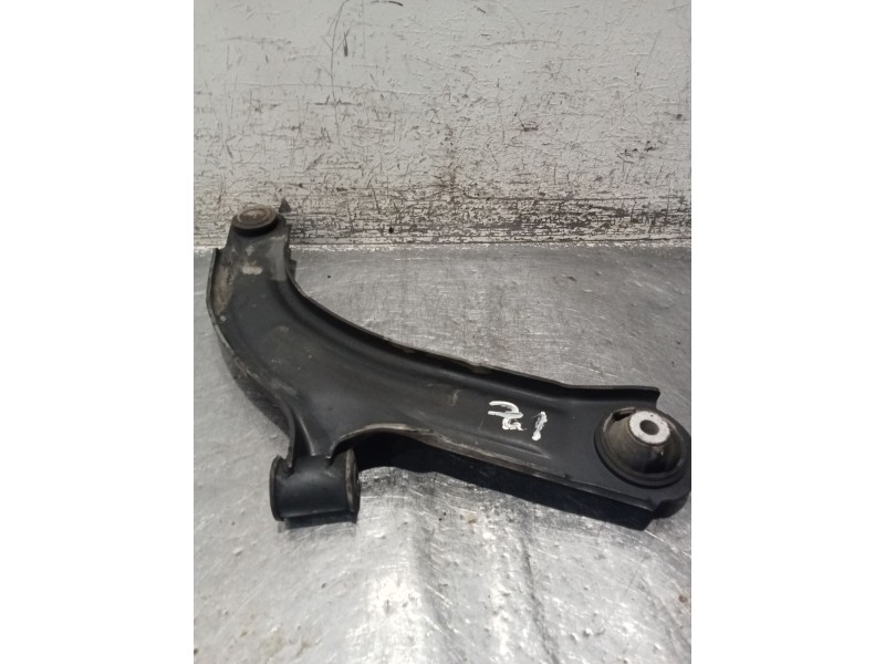 Recambio de brazo suspension inferior delantero izquierdo para nissan micra iii (k12) 1.5 dci referencia OEM IAM   