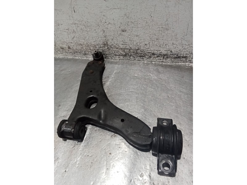 Recambio de brazo suspension inferior delantero derecho para ford focus i turnier (dnw) 1.8 turbo di / tddi referencia OEM IAM  