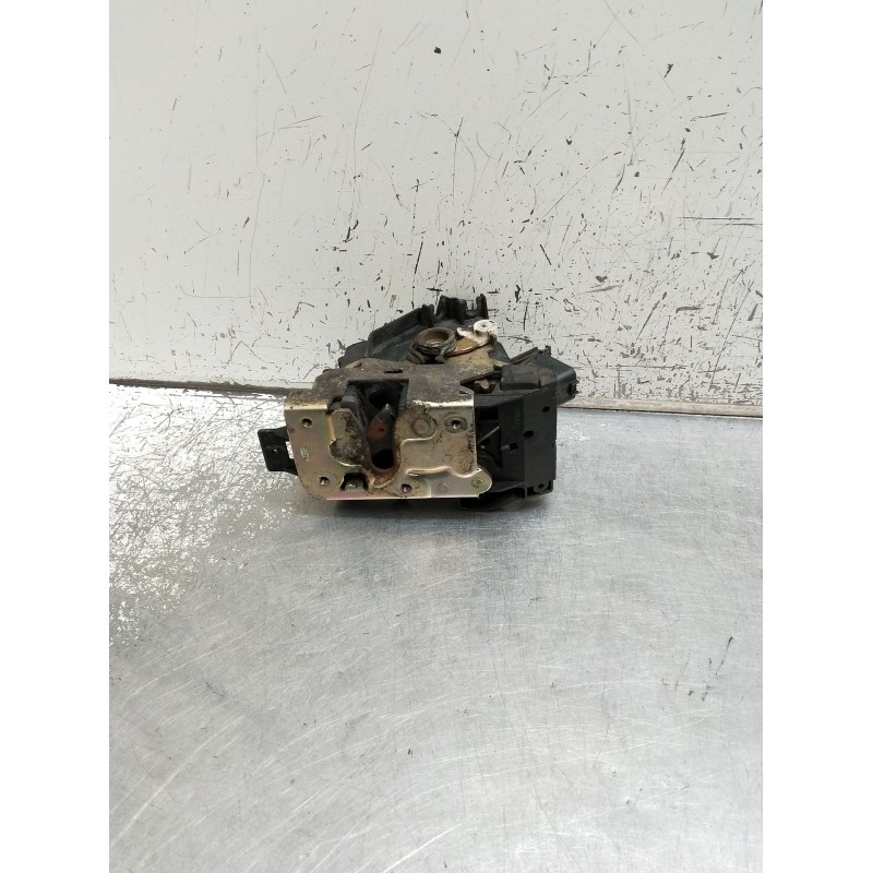 Recambio de motor cierre centralizado delantero izquierdo para ford focus i (daw, dbw) 1.8 turbo di / tddi referencia OEM IAM 2S