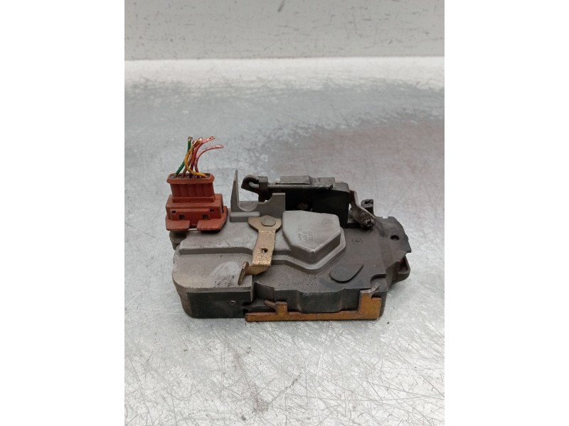 Recambio de motor cierre centralizado trasero derecho para peugeot 206 hatchback (2a/c) 2.0 hdi 90 referencia OEM IAM  5p 