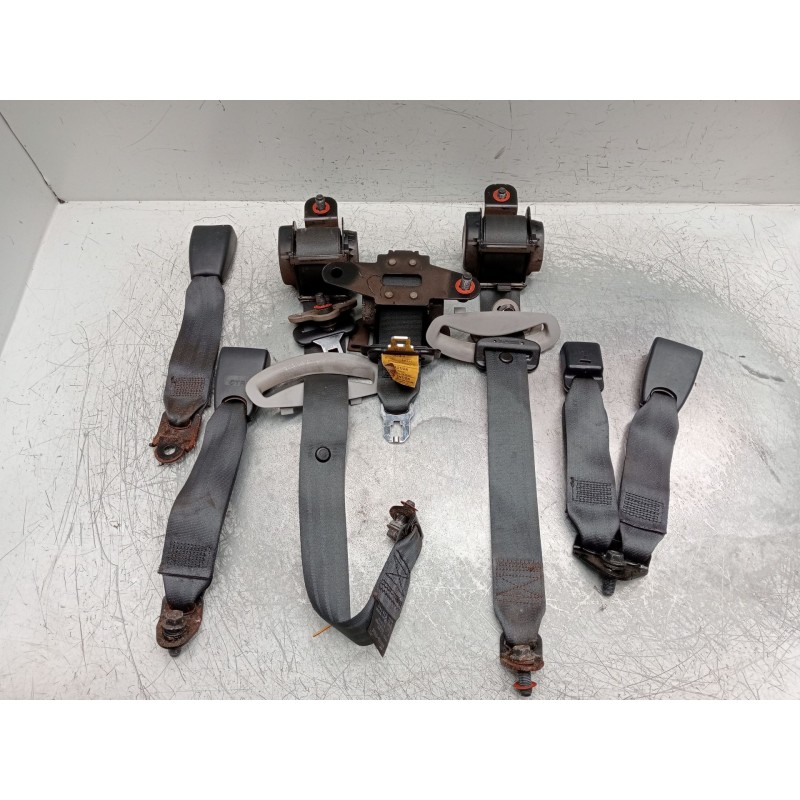 Recambio de juego cinturones trasero para kia sportage ii (je_, km_) 2.0 crdi referencia OEM IAM  5P 
