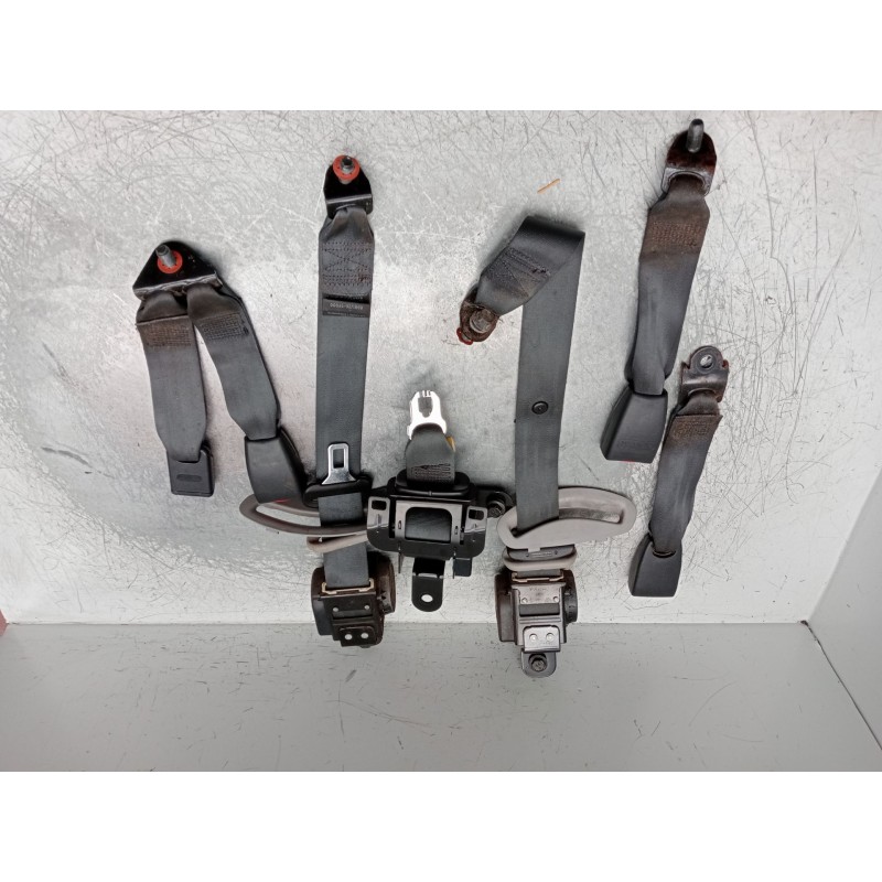 Recambio de juego cinturones trasero para kia sportage ii (je_, km_) 2.0 crdi referencia OEM IAM  5P 
