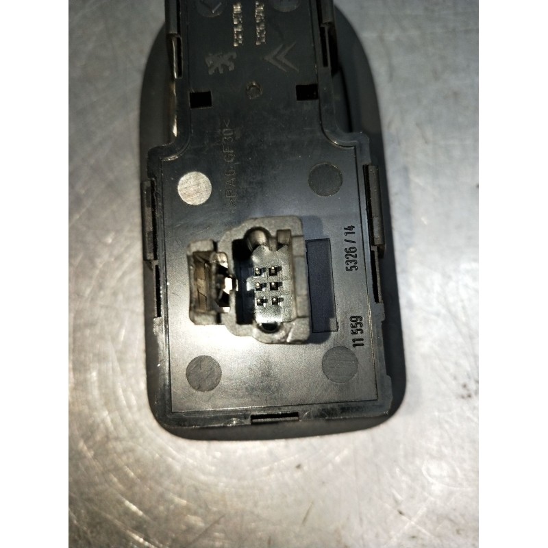 Recambio de mando elevalunas delantero izquierdo para peugeot 407 coupé (6c_) 2.7 hdi referencia OEM IAM 96588274XT 3P 53269706 