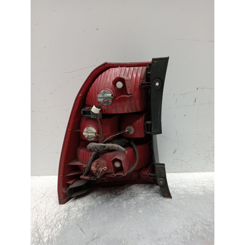 Recambio de piloto trasero derecho para kia sportage ii (je_, km_) 2.0 crdi referencia OEM IAM   