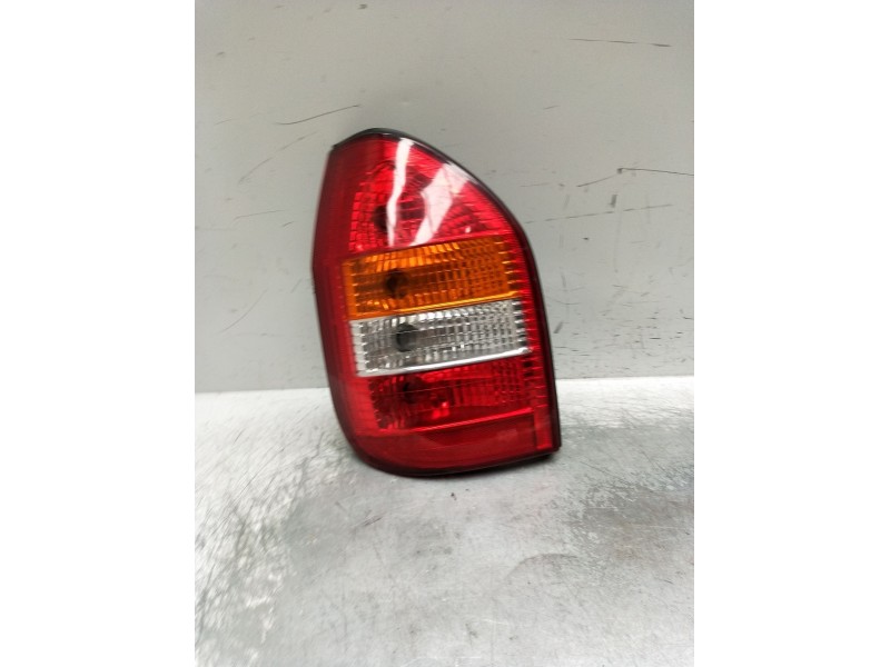 Recambio de piloto trasero izquierdo para opel zafira a monospace (t98) 2.0 dti 16v (f75) referencia OEM IAM   