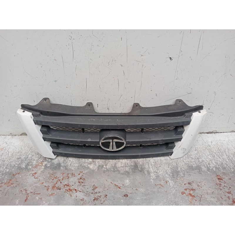 Recambio de rejilla delantera para tata xenon pick-up 2.2 dicor 4x4 referencia OEM IAM   