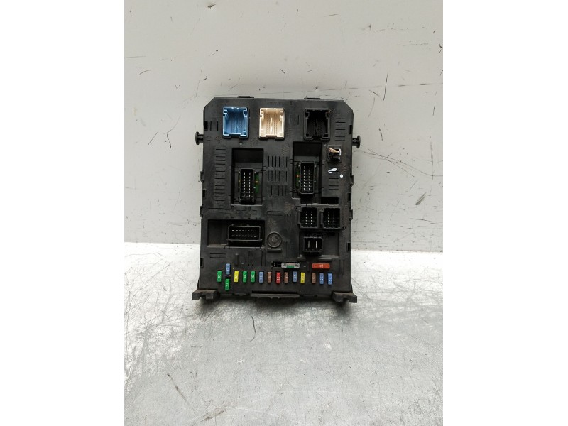 Recambio de caja reles / fusibles para peugeot 407 coupé (6c_) 2.7 hdi referencia OEM IAM 9661940180 BSI2004 