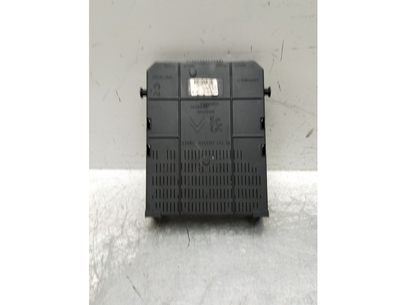Recambio de caja reles / fusibles para peugeot 407 coupé (6c_) 2.7 hdi referencia OEM IAM 9661940180 BSI2004 