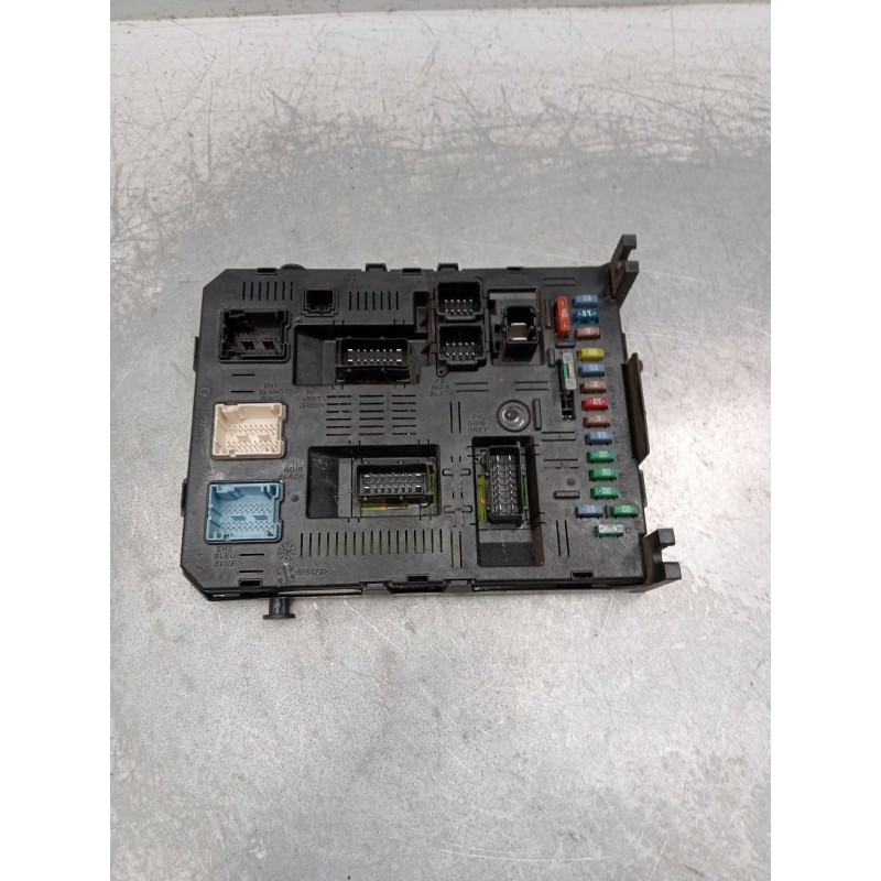 Recambio de caja reles / fusibles para citroën c4 coupé (la_) 1.6 hdi referencia OEM IAM 9660105980  